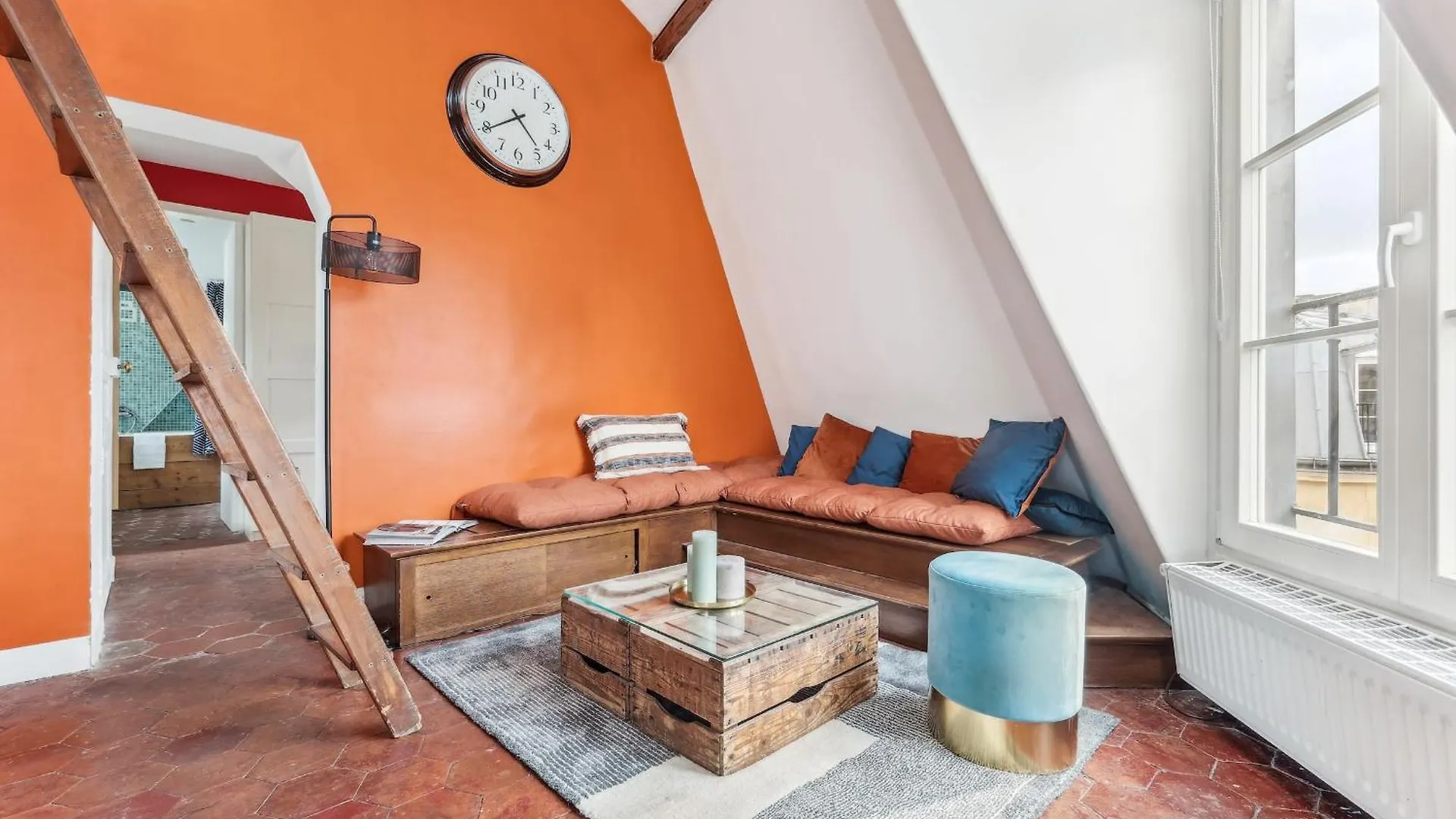 Latin 1br Or 2br Cozy
